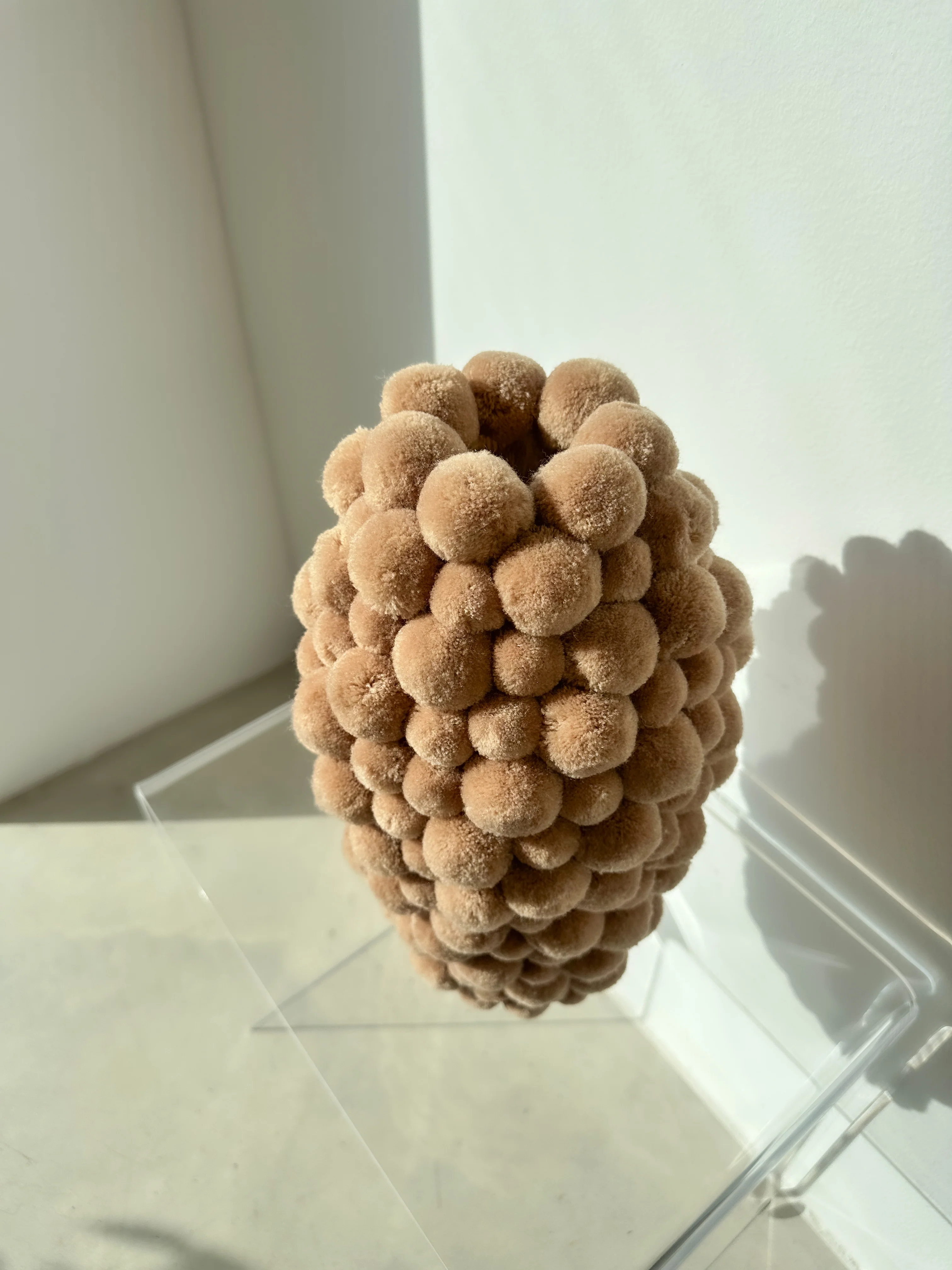Be Happy - sculpture, beige - Image 3