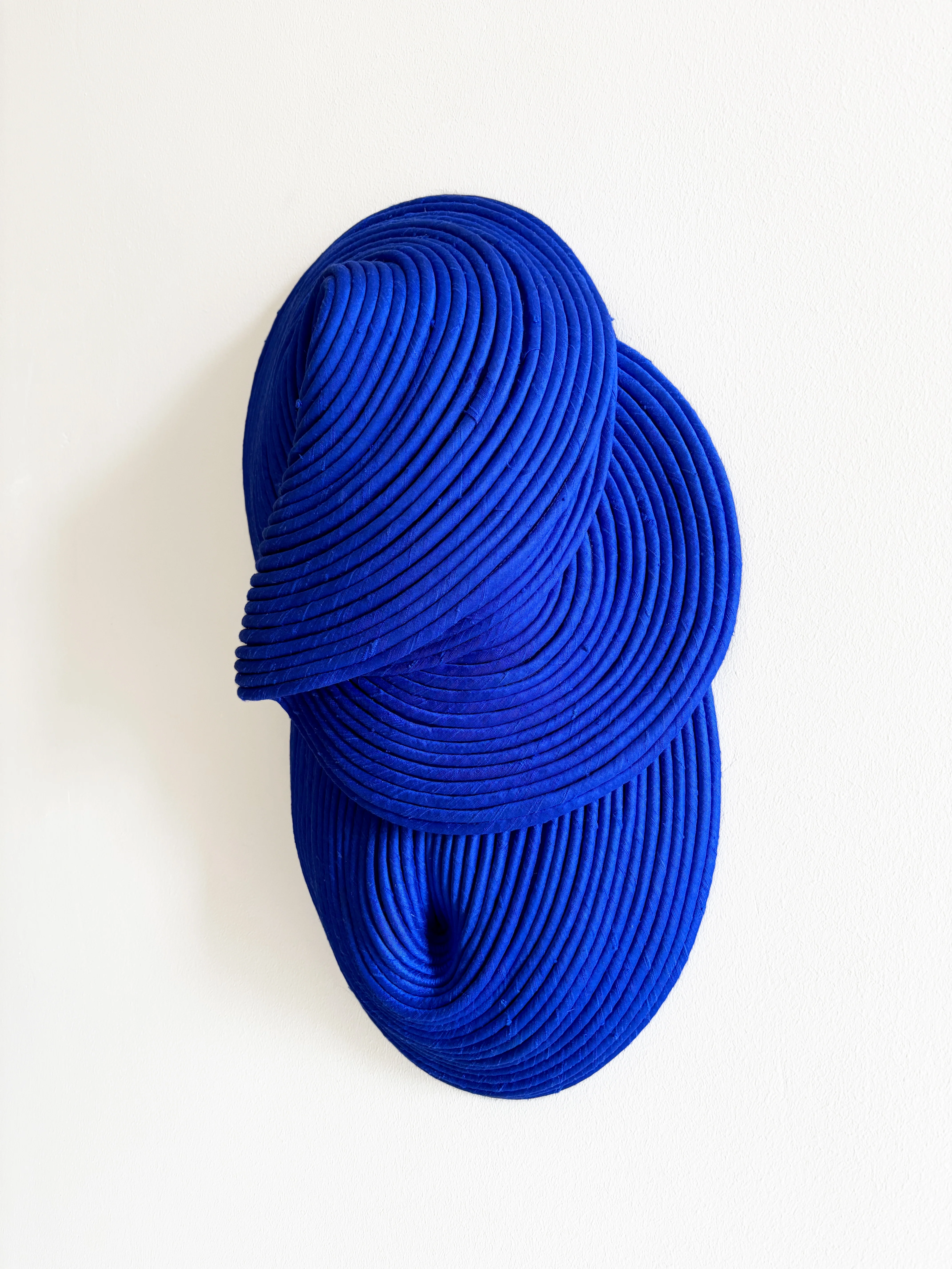 Blue Wave, wall textile sculpture - Image 3