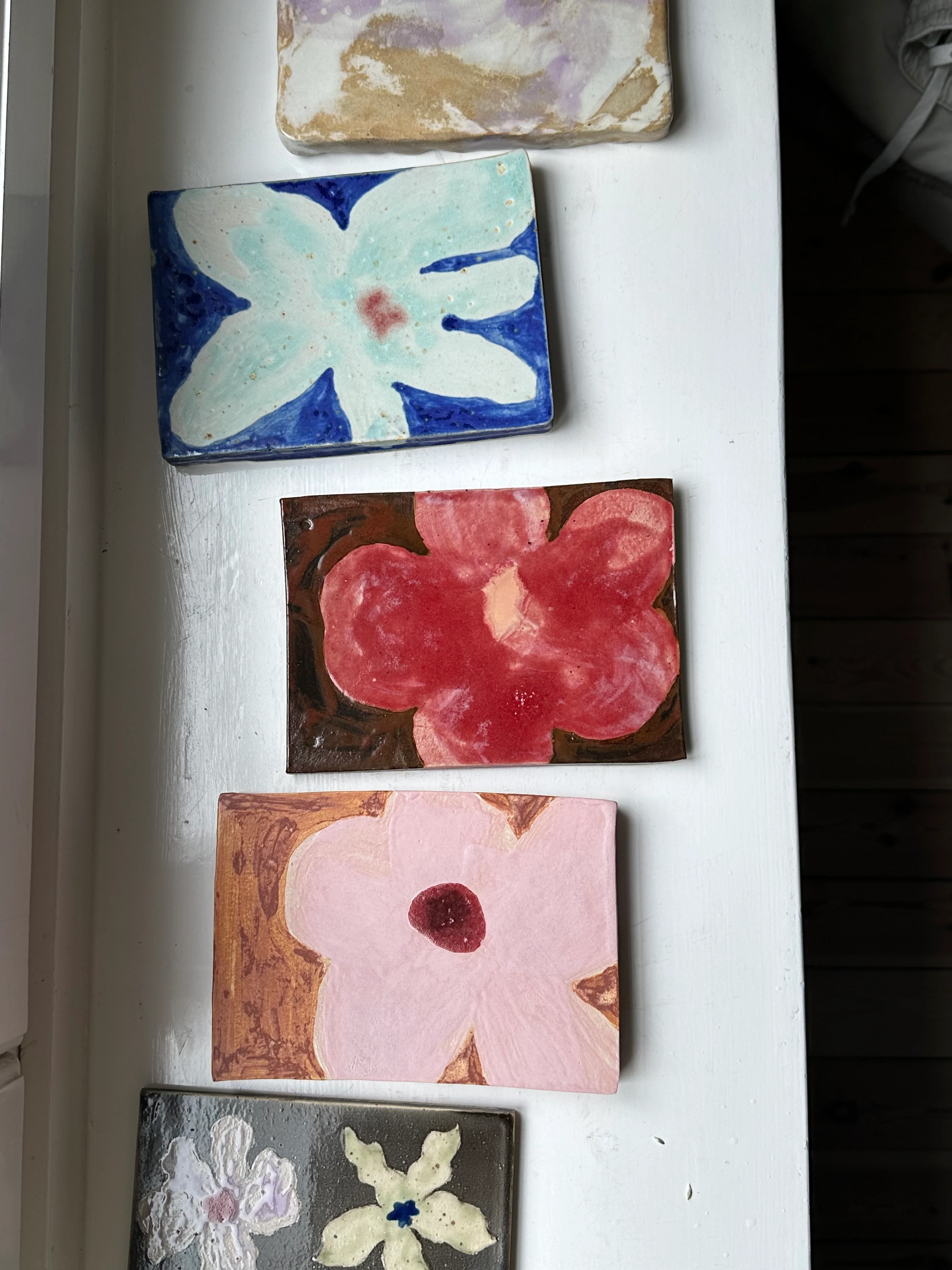Flower on stoneware VI - Image 4