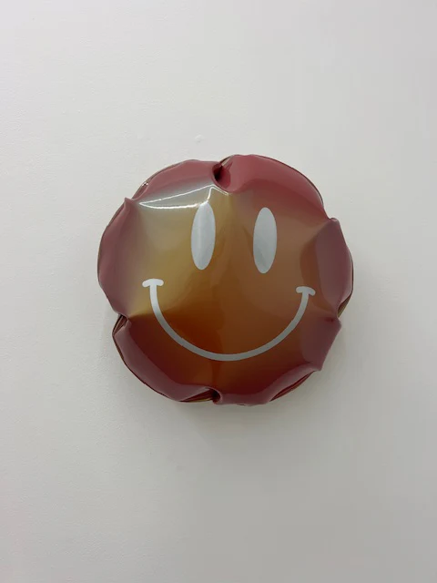Pink Gold SMILE, original sculpture - Image 2