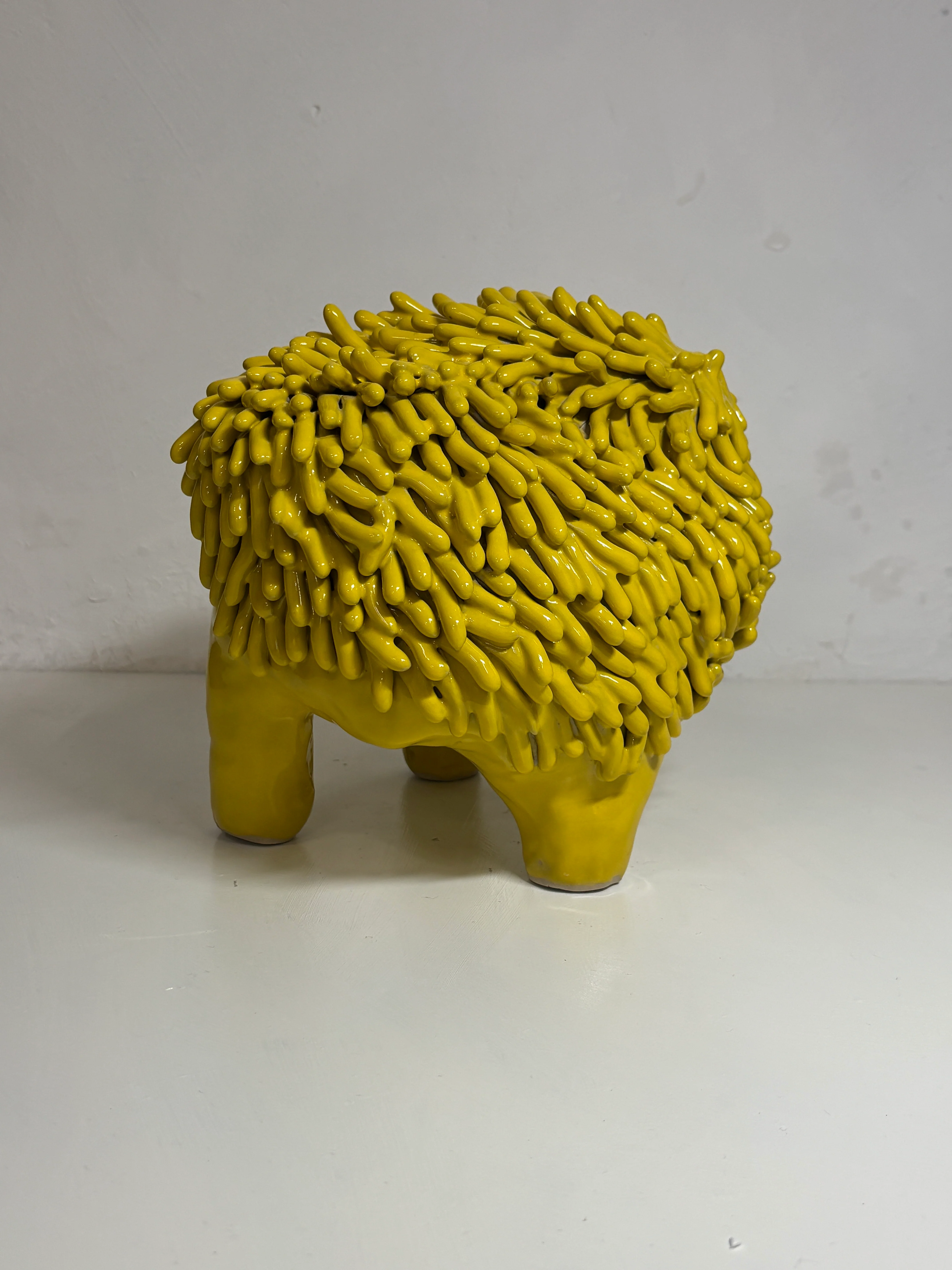 Sculpture "Fur Yellow" - Image 3