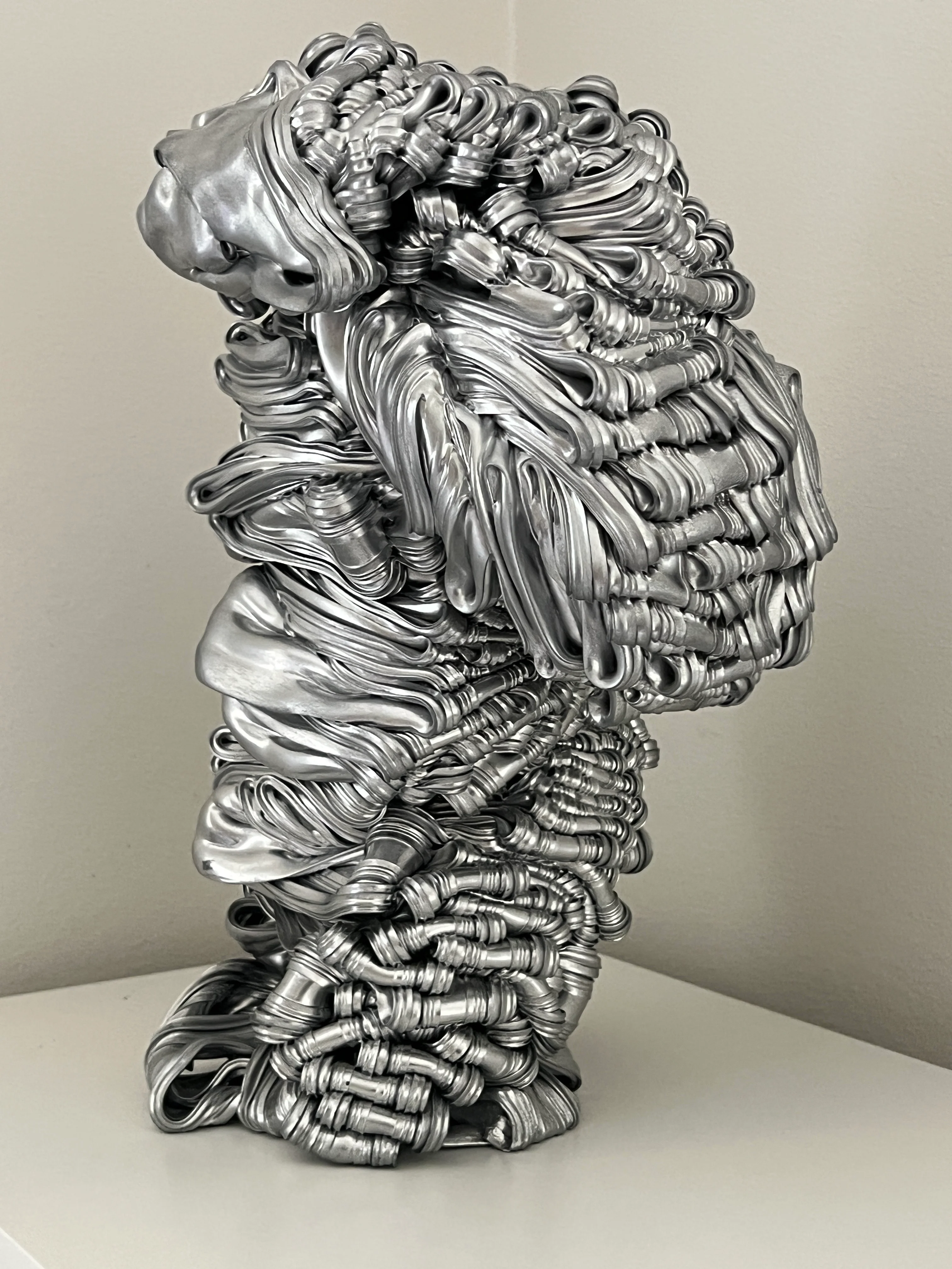 Toppling silver - Image 3