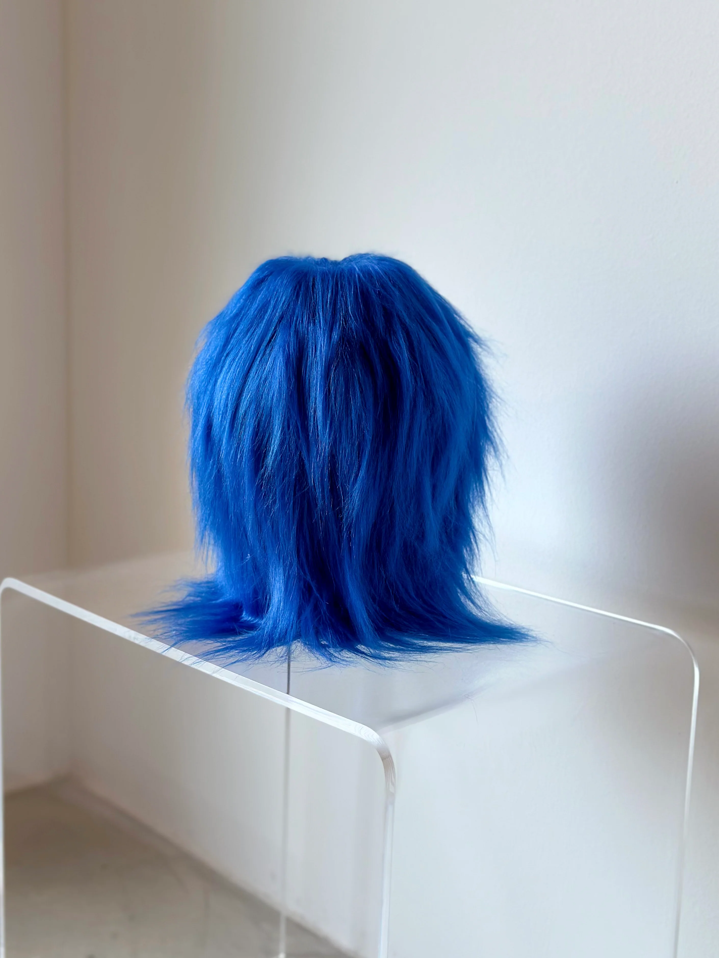 Second skins - sculpture, blue - Image 2